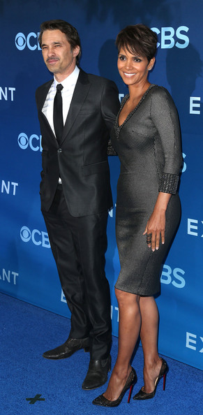 Halle Berry Olivier Martinez Extant Premieres