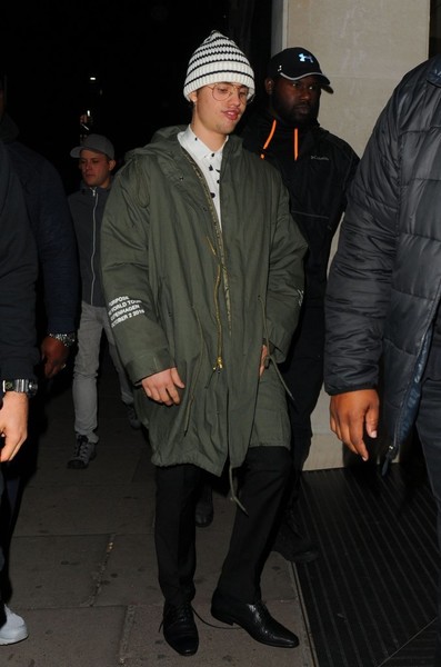 Justin Bieber Leaves Tape Club