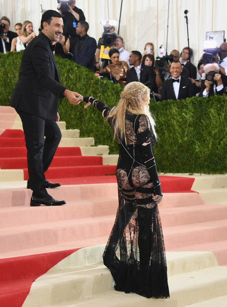 Madonna met gala 2016