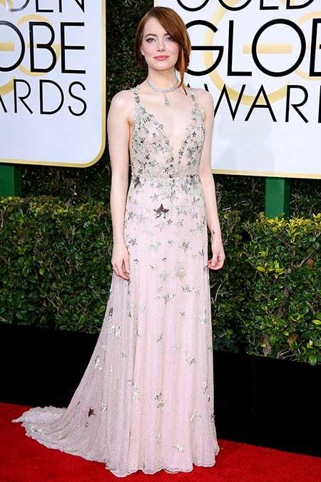 emma stone golden globes red carpet 2017