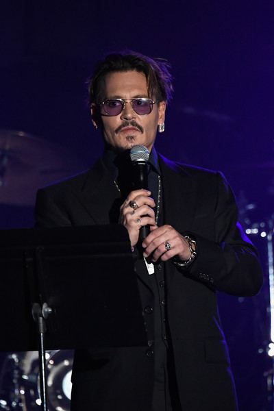 Johnny Depp 2016 Rhonda Kiss