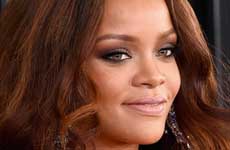 Rihanna: Humanitaria del Año 2017 Harvard