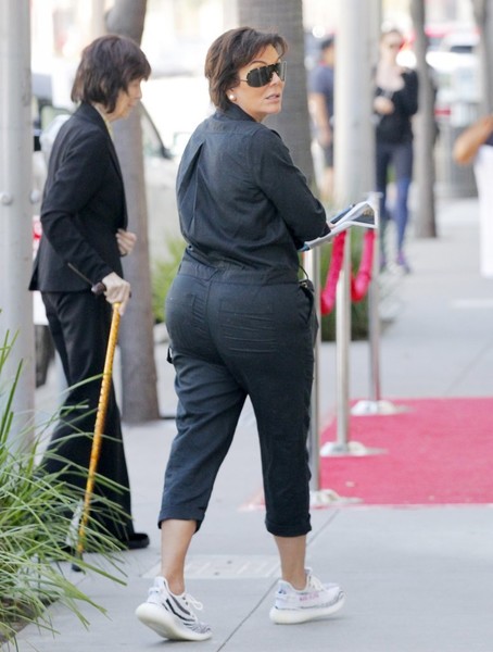 Kris Jenner Shopping beverly