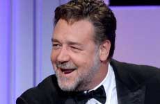 Russell Crowe ya no se ve como Gladiador