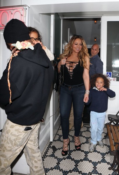 Mariah Carey Nick Cannon Leave restaurant