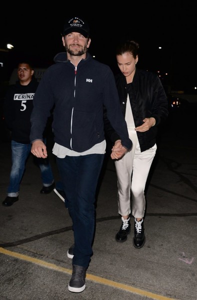 irina shayk bradley cooper bey concert