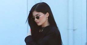 Kylie Jenner trabaja en su reality show! Life Of Kylie!