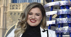 Kelly Clarkson se une a The Voice, no American Idol – WHAT?