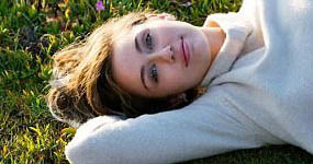 Miley Cyrus en su video Malibu