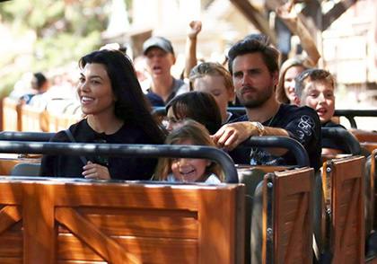 Kourtney Kardashian scott disick disneyland