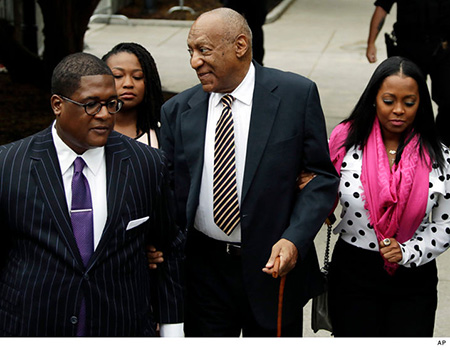 bill cosby arrives to court trial