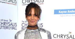 Halle Berry embarazada por tercera vez? Nope!