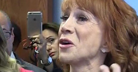 Kathy Griffin acusa a los Trump de acosarla y destruirla