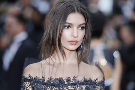 Emily Ratajkowski Loveless Nelyubov Red Carpet