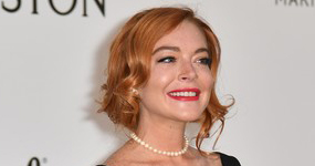 Lindsay Lohan defiende a Trump via Twitter