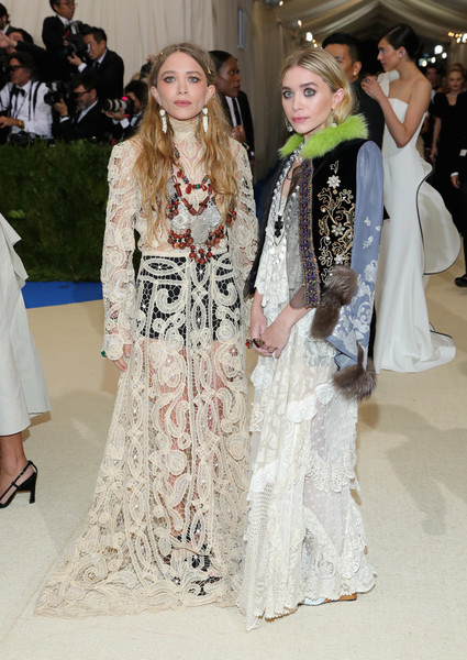 Mary Kate Olsen Rei Kawakubo Comme des Garcons