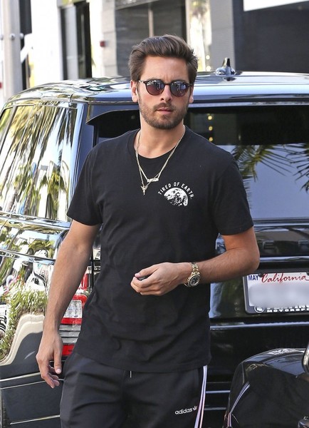 Scott Disick Hangs Out Beverly Hills