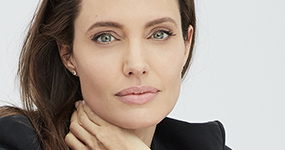 Angelina Jolie un poco más fuerte (People)