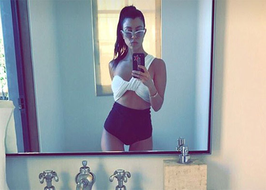 kourtney kardashian mirror instagram