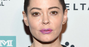 Rose McGowan reclama a Matt Damon y los Affleck por su silencio