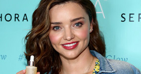 Miranda Kerr confirma segundo embarazo