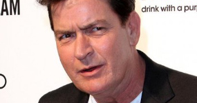 Charlie Sheen demanda al National Enquirer por reporte sobre Corey Haim