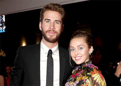 liam hemsworth miley curus premier thor october 2017