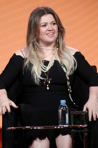 Kelly Clarkson 2018 Winter TCA Tour