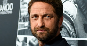 Gerard Butler reveló quien besa mejor, Angelina Jolie o Jennifer Aniston?