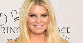 Critican a Jessica Simpson por su boca. WHAT?