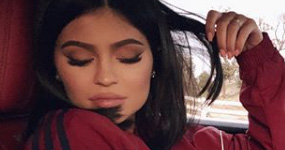 Kylie Jenner quiere liposucción para perder el peso del embarazo