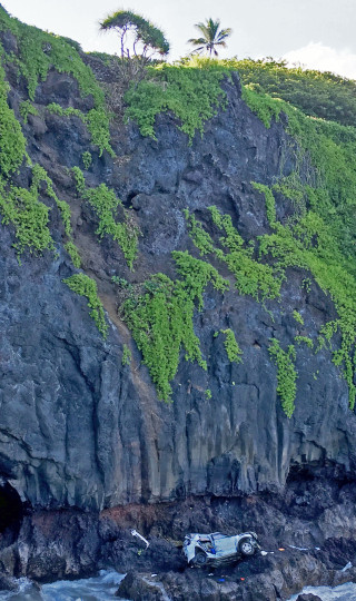 maui cliff crash twins 3
