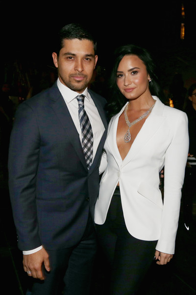 Demi lovato wilmer valderrama 58th GRAMMY Awards