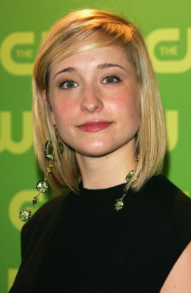 Allison Mack CW Television NetworkUpfront 2006