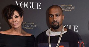 Kris Jenner, manager de Kanye y Travis? Kim publica foto familiar