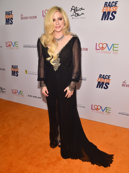 Avril Lavigne 25th Annual Race Erase MS Gala