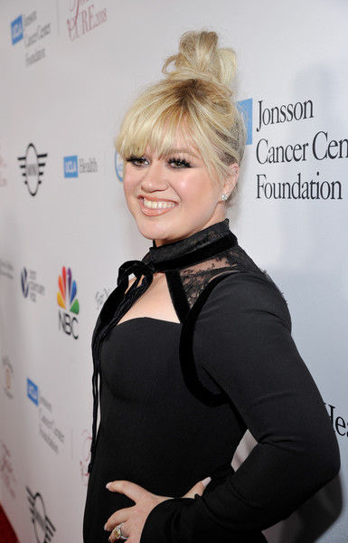 Kelly Clarkson UCLA JonssonCancerCenter