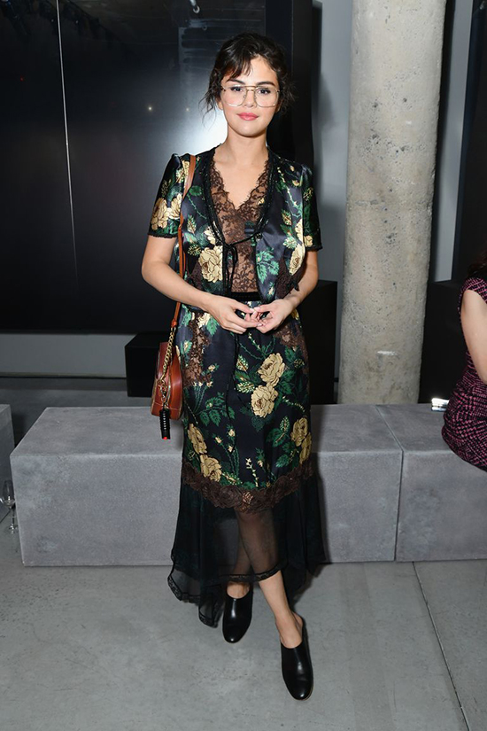 selena gomez granny look