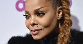 Janet Jackson llama a la policía mientras su hijo esta con el padre