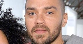 Jesse Williams debe pagar $100 mil dólares de manutención