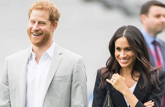 prince harry meghan smiling