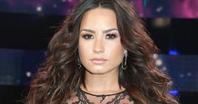 Demi Lovato accedió a entrar a Rehab!