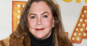 Kathleen Turner sobre: Jack Nicholson, Elizabeth Taylor, Friends y más!