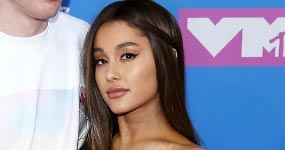 Cercanos a Ariana Grande aliviados porque terminó con Pete Davidson