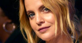 Mena Suvari reveló que se casó por tercera vez