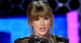 Taylor Swift triunfa en los AMAs 2018, invita a todos a votar