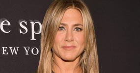 Jennifer Aniston habla de la relación con su madre y su película Dumplin’