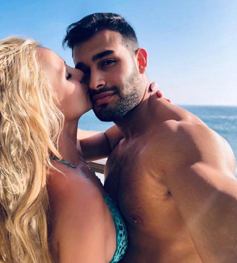 sam asghari britney kiss