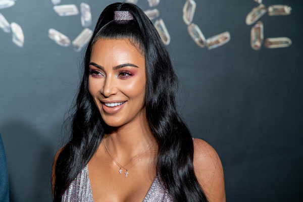 Kim Kardashian Versace Fall 2019 Arrivals dec 2018