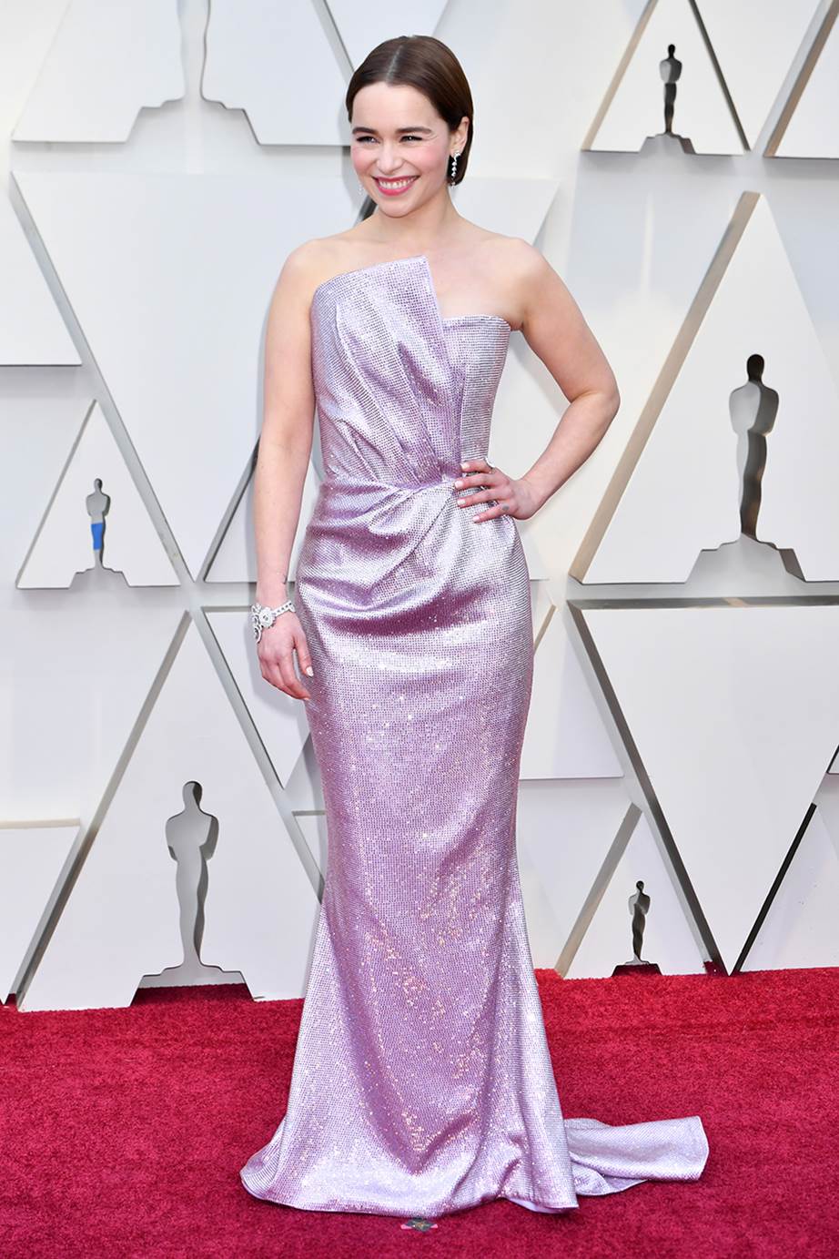 red carpet oscars 2019 emilia clarke